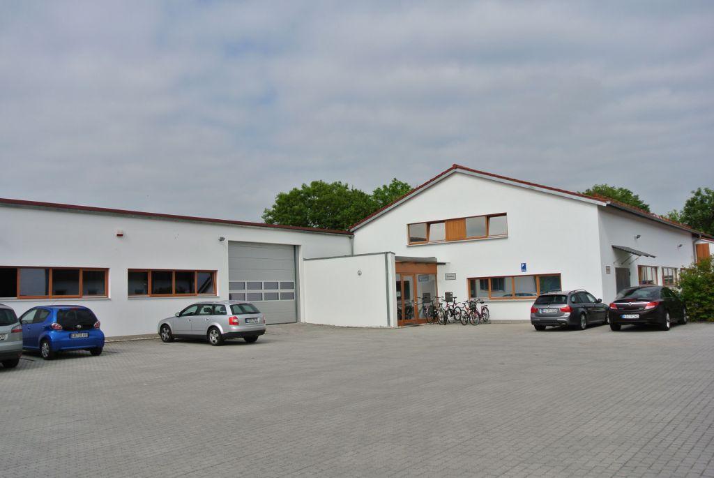 Energieeffizienzberatung für ein Messlabor (für Gas- und Flüssigkeitskalibrierungen) in Neufahrn im Lkr. Freising Energieeffizienzberatung für ein Messlabor (für Gas- und Flüssigkeitskalibrierungen) in Neufahrn im Lkr. Freising